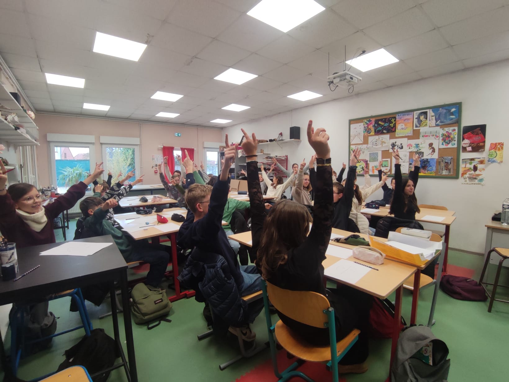 Atelier manga en classe avec les élèves de 5e